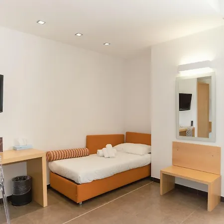 Palace Ξενοδοχείο 4*