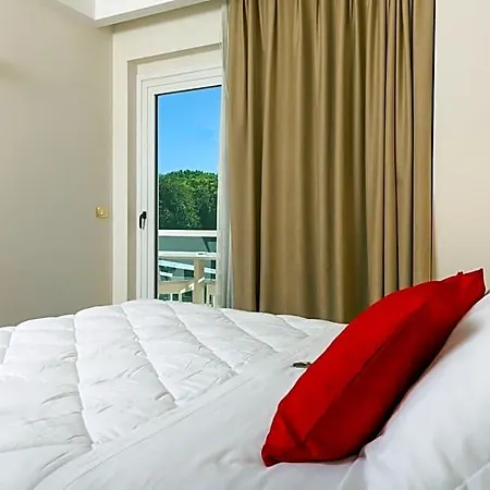 Palace Hotel 4*